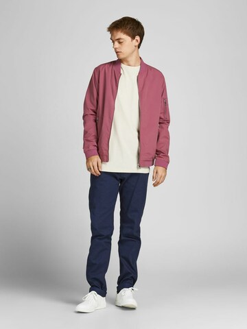 Coupe regular Veste mi-saison JACK & JONES en rose