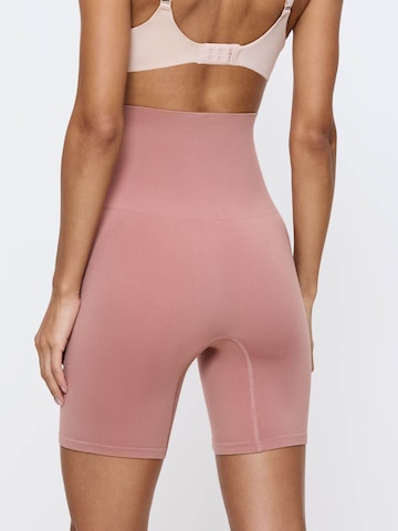 TRIUMPH Alakformáló nadrágok 'Soft Sculpt Panty' - rózsaszín