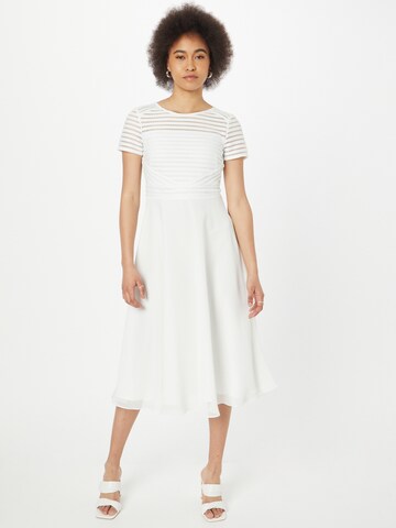 Robe de cocktail SWING en blanc : devant