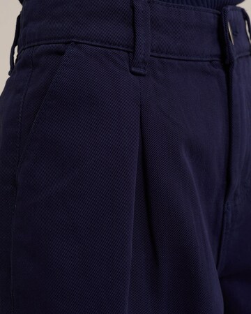 WE Fashion Regular Trousers in Blue