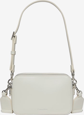 Calvin Klein Schultertasche in Weiß: Vorderseite
