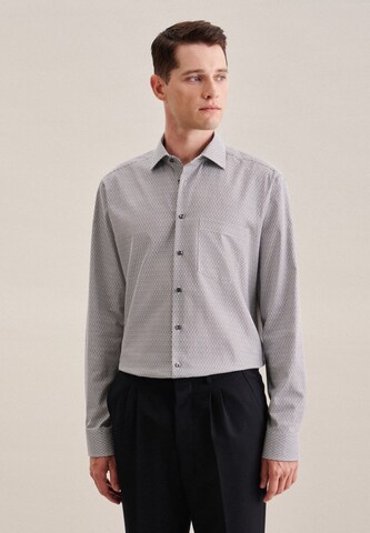 Coupe regular Chemise business SEIDENSTICKER en gris : devant