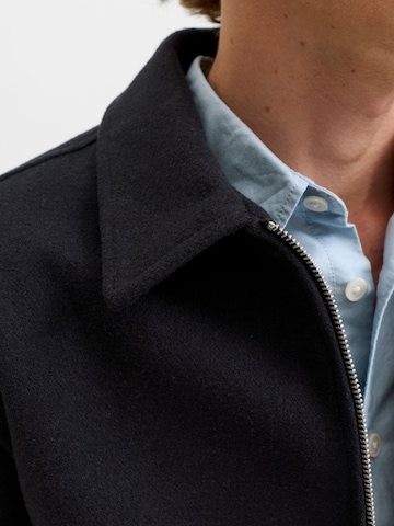 JACK & JONES Jacke in Schwarz
