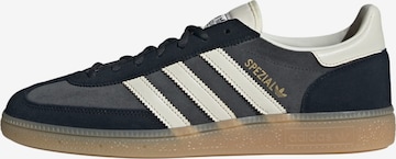 Baskets basses ADIDAS ORIGINALS en gris : devant