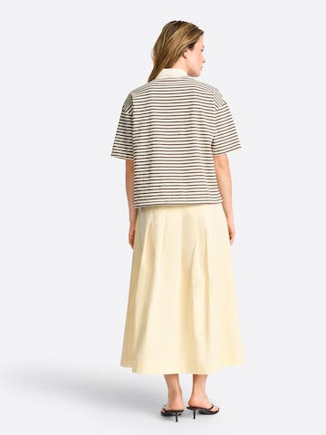 Rich & Royal T-shirt i gul