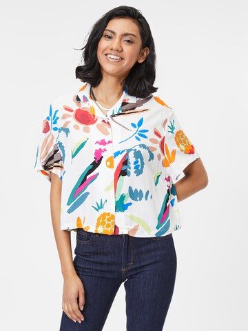Urban Classics Shirt in White: front