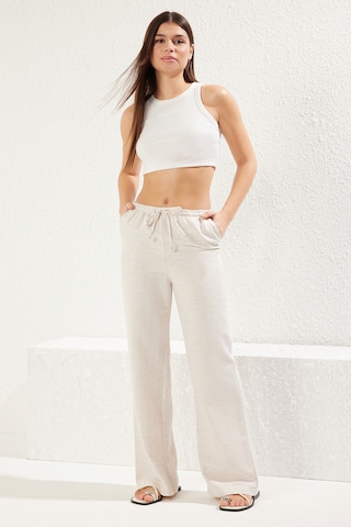 Wide Leg Pantalon Trendyol en beige