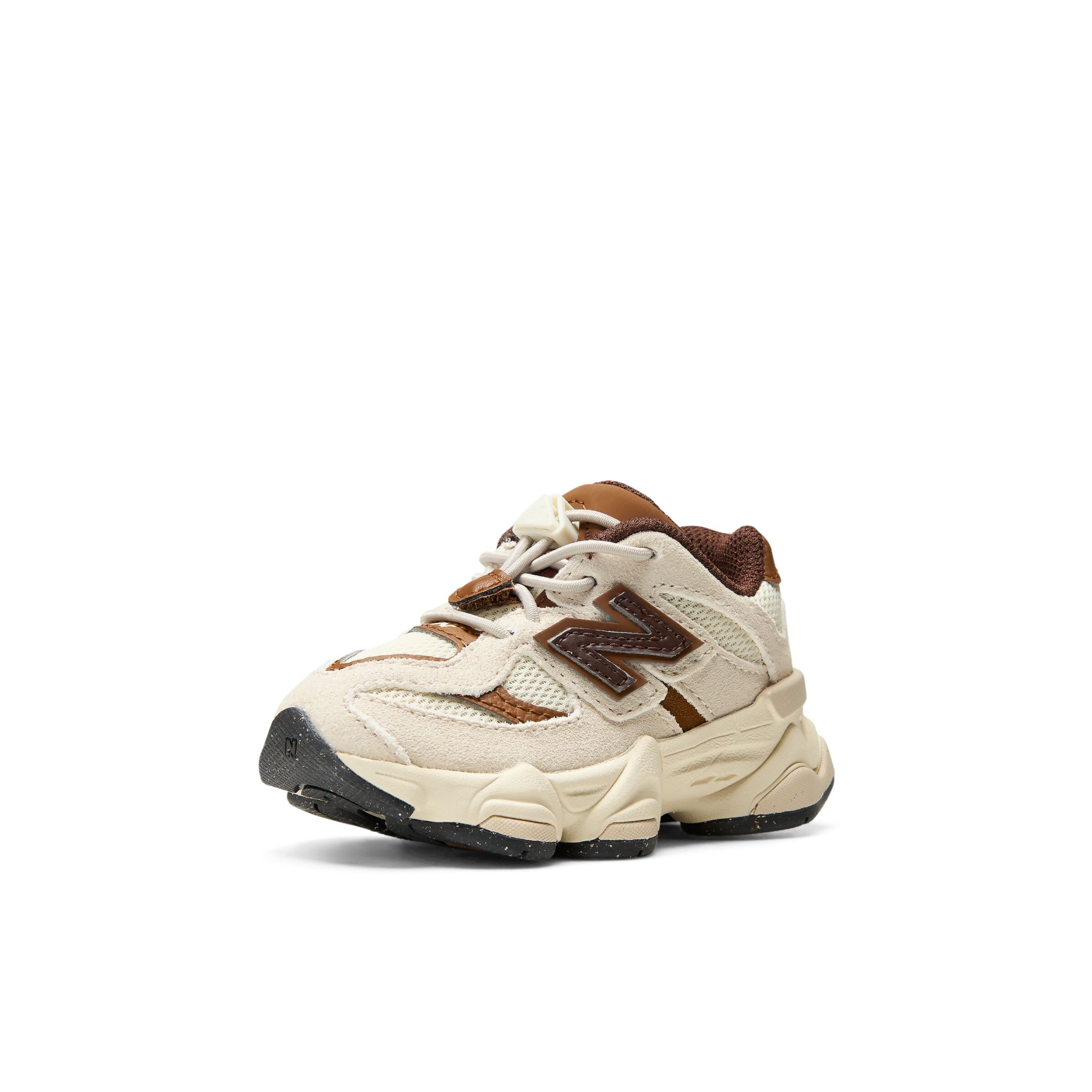 new balance Sneakers '9060 Bungee' in Beige