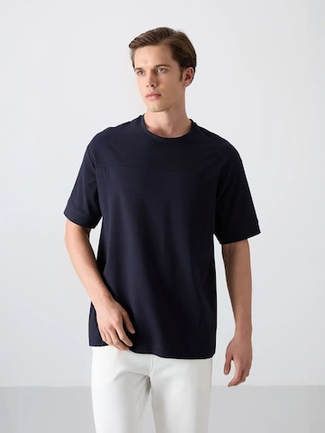Tommy Life Shirt in Blue: front