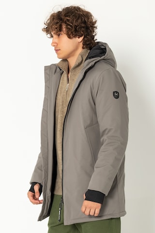 Ron Tomson Winterjacke, Model trägt Größe M in Grau