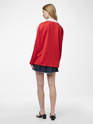 T-shirt 'PCGrace' PIECES en rouge