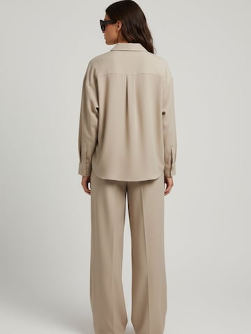 Chemisier 'Jess' WEARABLE STORIES en beige
