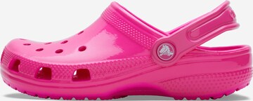Crocs Clogs 'Classic' in Pink: front