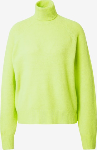 SOMETHINGNEW Sweater in Green: front