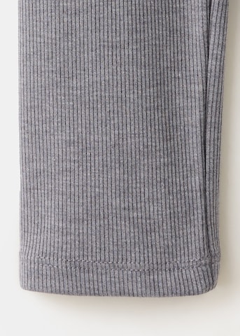 MANGO - Camiseta 'PAN' en gris