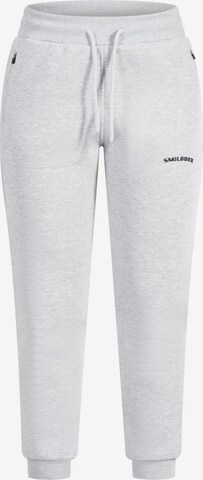 Smilodox Pants 'Dana' in Grey: front