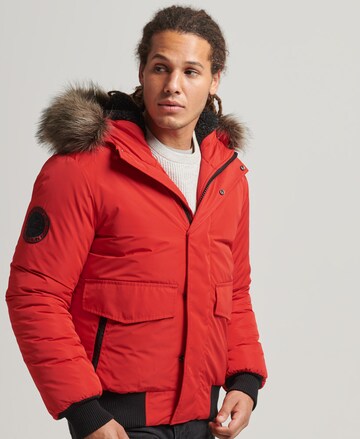 Superdry Tussenjas 'Everest' in Rood: voorkant