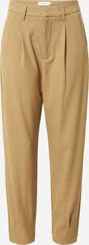 Copenhagen Muse Pleat-Front Pants 'TAILOR' in Green: front