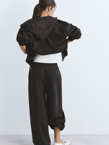 Hanorac de la Pull&Bear pe maro