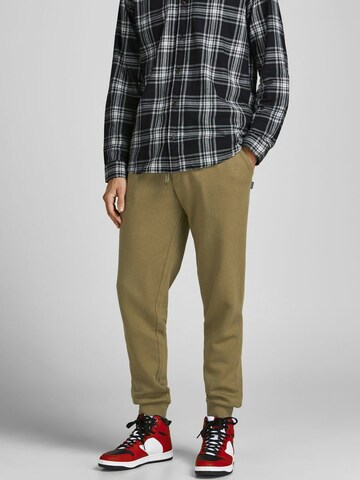 JACK & JONES Tapered Bukser 'Gordon' i grøn: forside