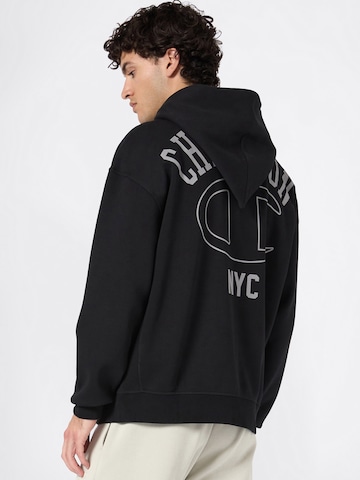 Hanorac de la Champion Authentic Athletic Apparel pe negru: față