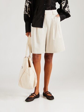 & Other Stories Wide Leg Shorts in Beige: predná strana