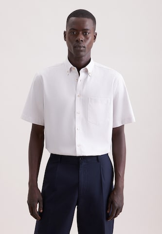 SEIDENSTICKER Regular fit Button Up Shirt 'Smart Essentials' in Beige: front