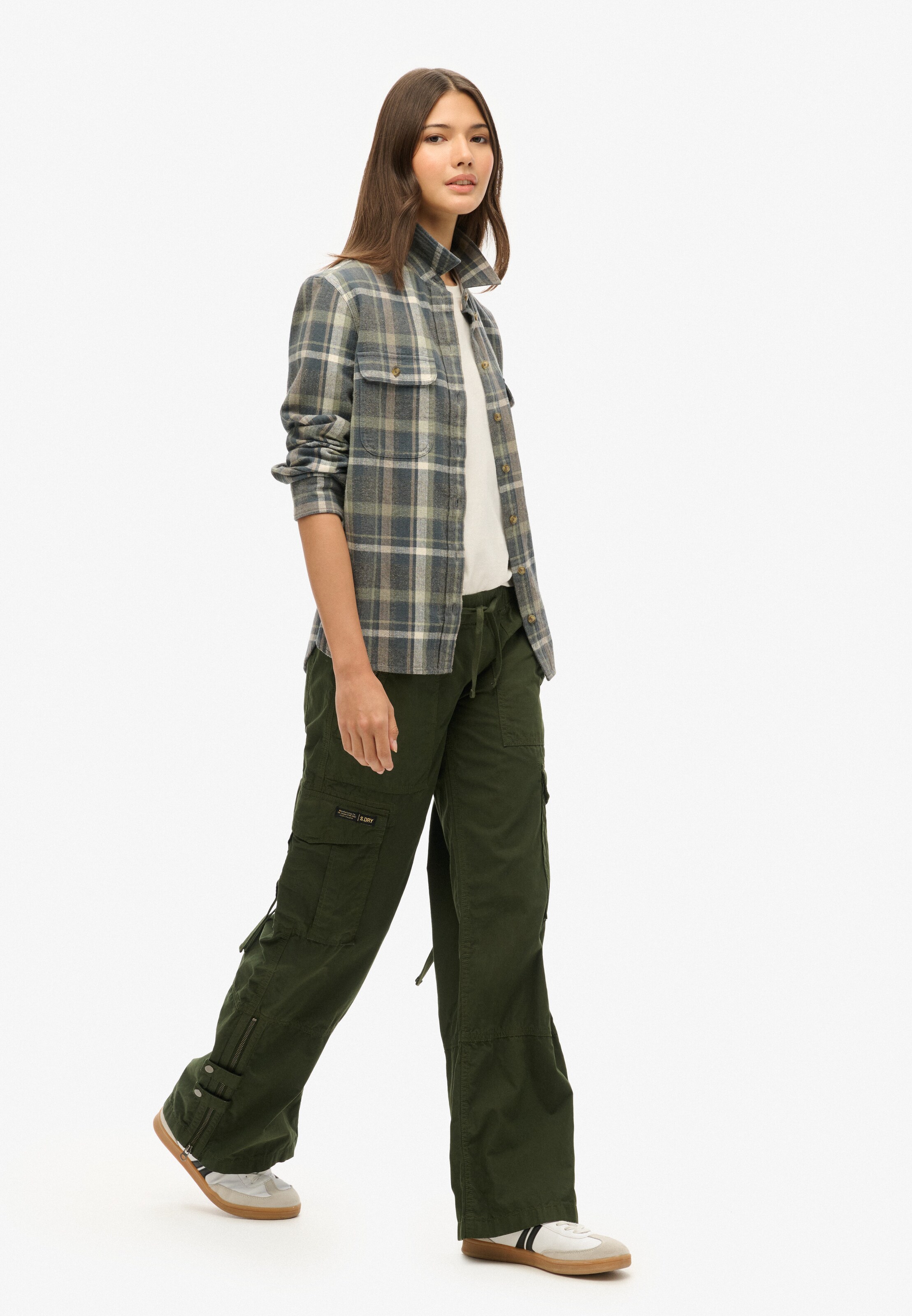 Superdry Wide leg Cargo Pants in Green