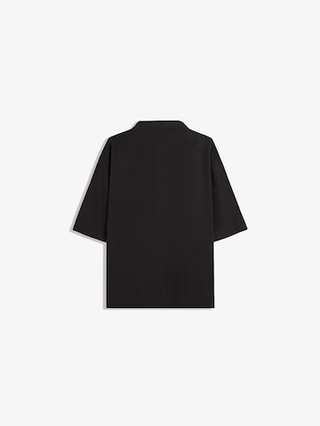 Bershka Comfort fit Button Up Shirt in Black