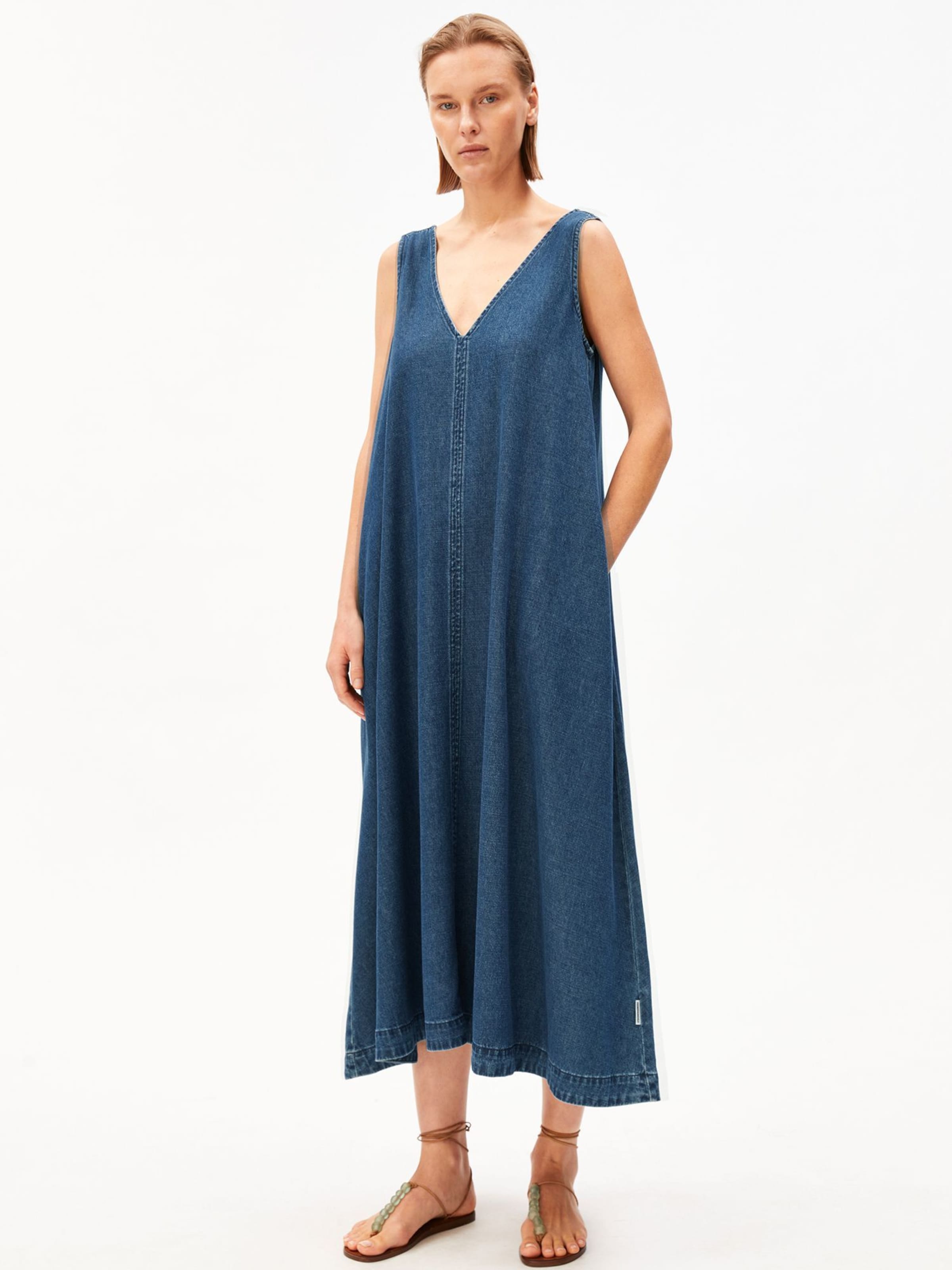 ARMEDANGELS Jurk in Blauw: voorkant