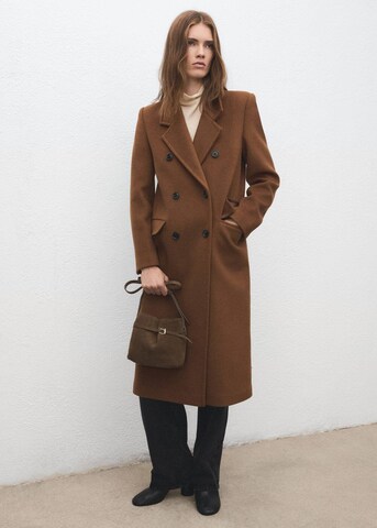 MANGO Crossbody Bag in Brown: front