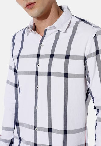 Campus Sutra - Ajuste regular Camisa 'Calvin' en blanco