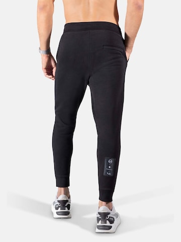 MOROTAI Tapered Sportbroek 'Corporate' in Zwart