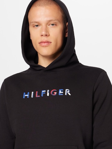 TOMMY HILFIGER Sweatshirt i svart