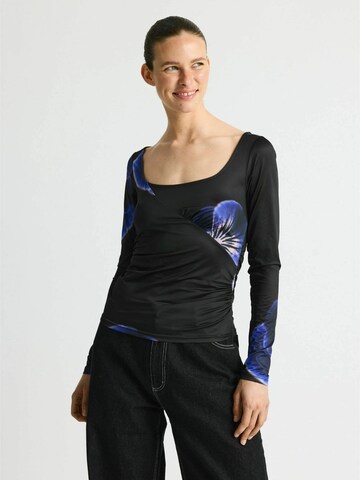 Résumé Paita ' DayaRS ' värissä monivärinen: etupuoli