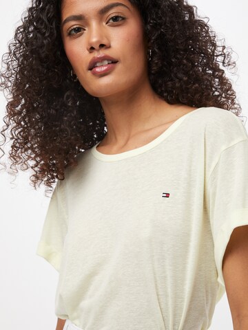 TOMMY HILFIGER Regularen Majica 'Vikki' | rumena barva