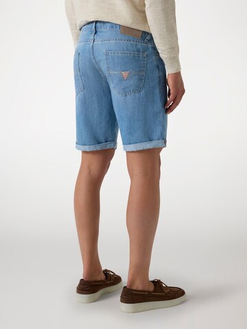 GUESS Slimfit Shorts in Blau