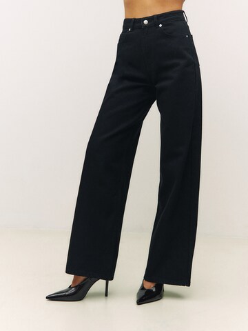 ÉVOIR by Alena Gerber Wide leg Jeans in Zwart: voorkant