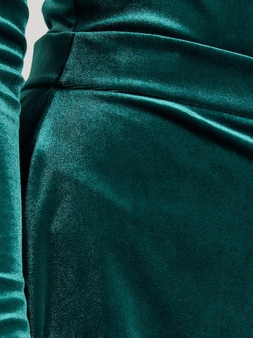 žalia ABOUT YOU Standartinis Kelnės 'Nataly'