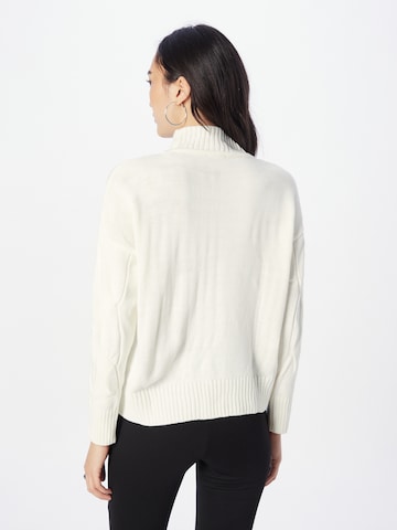 Trendyol Pullover in Beige