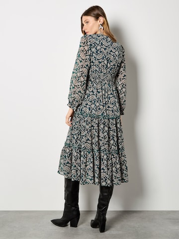 Apricot - Vestido en verde