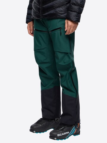 VAUDE Regular Outdoor trousers 'Monviso' in Green