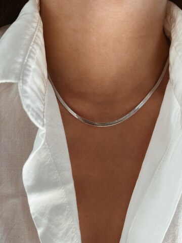 Kamakula Necklace in Silver