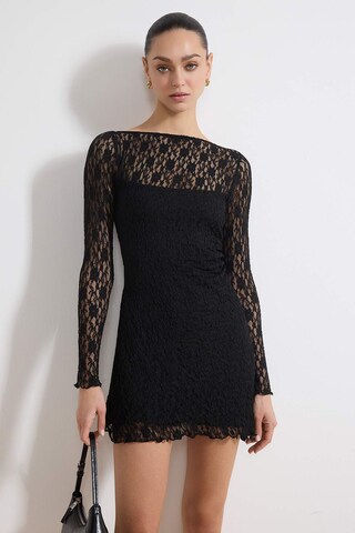 Trendyol Dress in Black: front