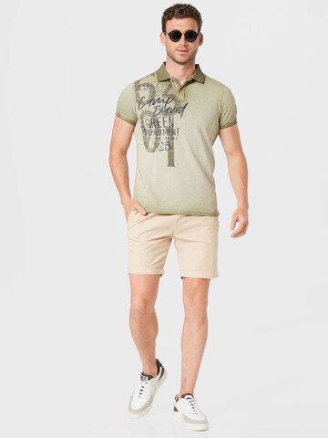 Tricou de la CAMP DAVID pe verde