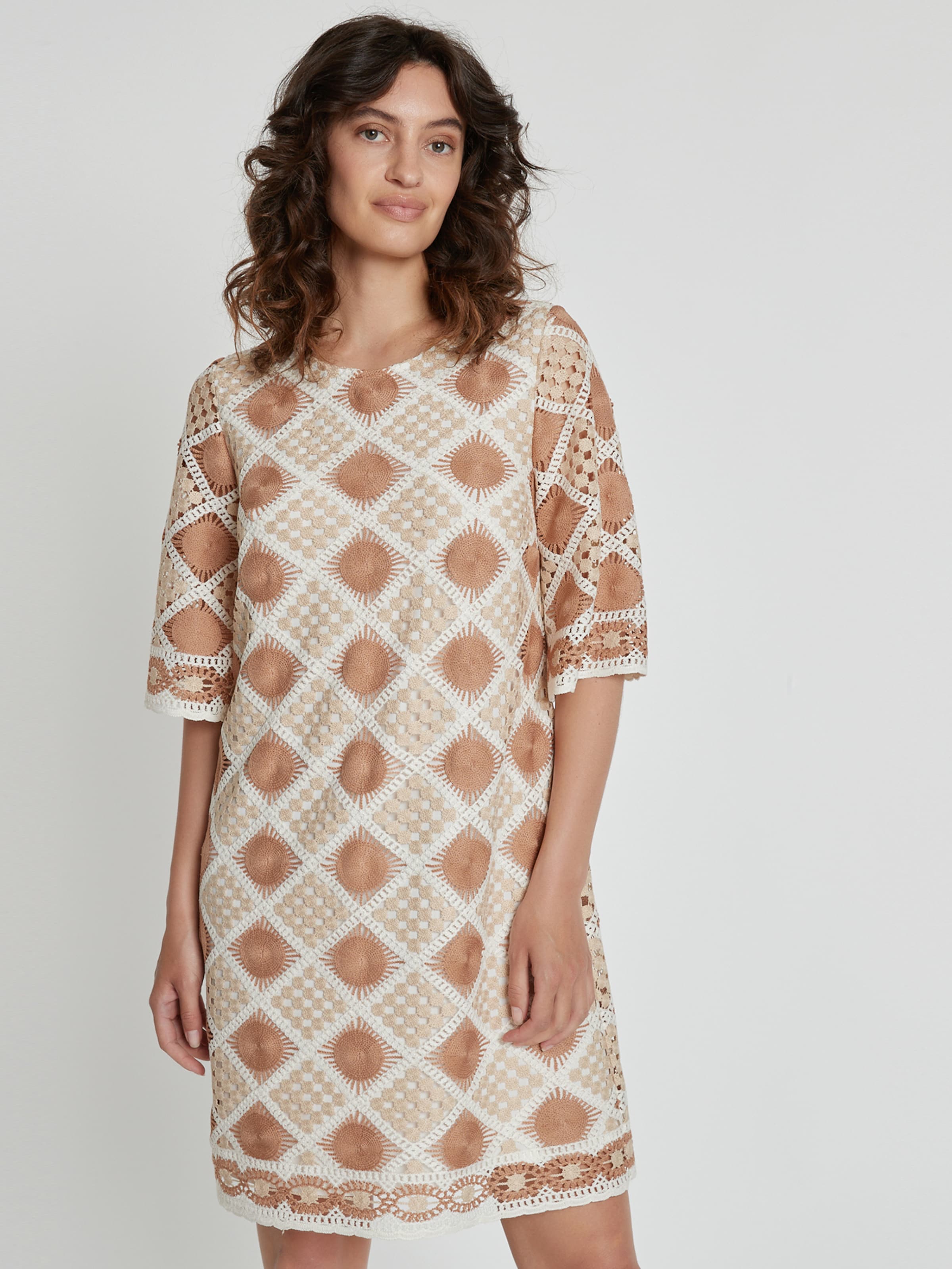 Ana Alcazar Jurk Kabene in Cr me Donkerbeige ABOUT YOU