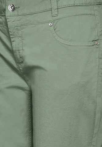 STREET ONE Regular Hose in Grün