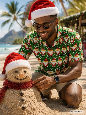 Regular fit Camicia 'Christmas Santa Allover' di King Kameha in verde