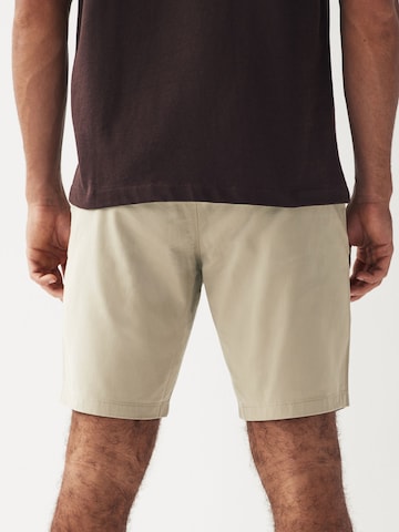 Next - regular Pantalón chino en beige