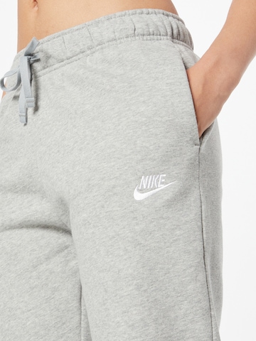 Nike Sportswear Zúžený strih Nohavice - Sivá